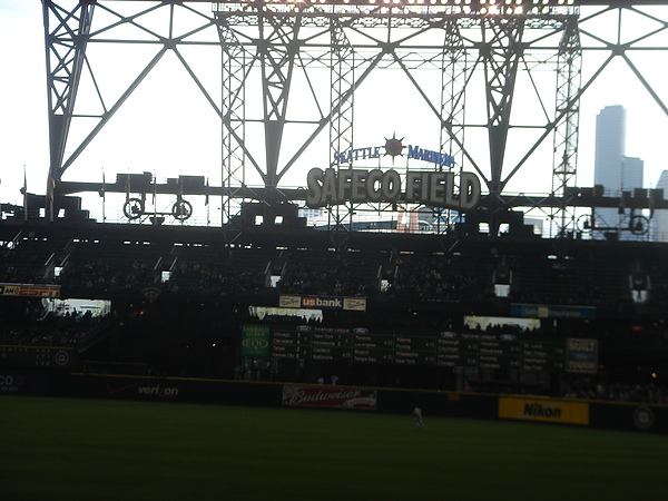 the view of Mariner baseball field02.JPG