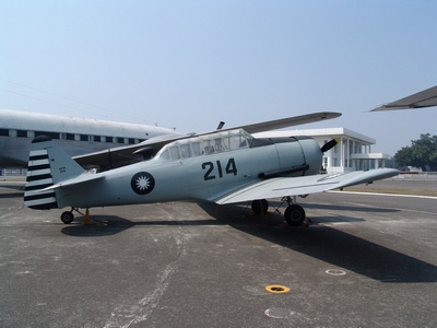 AT-6 德州佬式戰鬥教練機 AT-6 德州佬式戰鬥教練機
