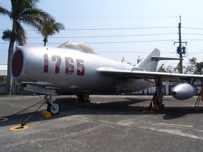 MiG-15 柴把式戰鬥機 MiG-15 Fagot MiG-15 柴把式戰鬥機 MiG-15 Fagot