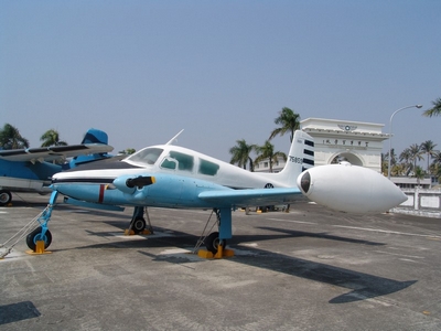 U-3A 連絡機 U-3A 連絡機