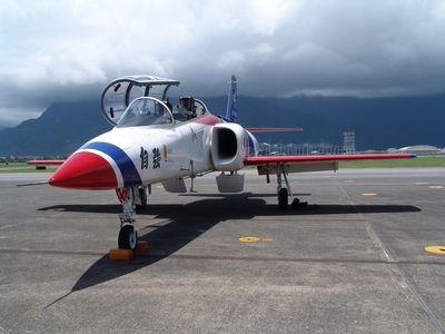 AT-3 自強號教練攻擊機 AT-3 自強號教練攻擊機