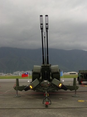 GDF-001 雙聯裝35公厘防空機砲 GDF-001 雙聯裝35公厘防空機砲
