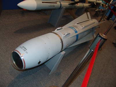 AGM-65 小牛空對地飛彈  Maverick