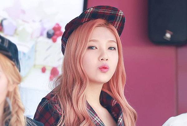 rose-gold-11 rose-gold-11
