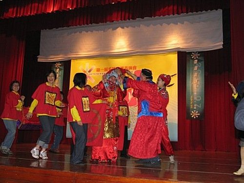 工作人員開場演出&quot;素蘭要出嫁&quot;