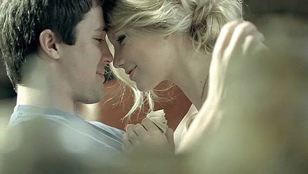 Taylor-Swift-White-Horse-Music-Video-taylor-swift-21519178-1248-704