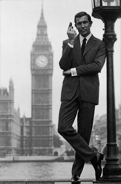 George Lazenby-01.jpg George Lazenby-01.jpg