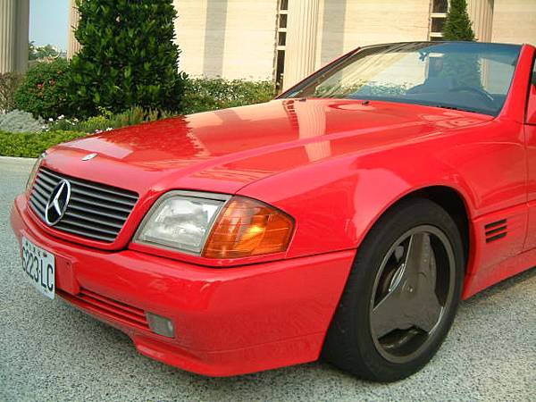 【易特商務網 】1993年BENZ R 129 300SL(紅色)廣告拍片古董車出租)