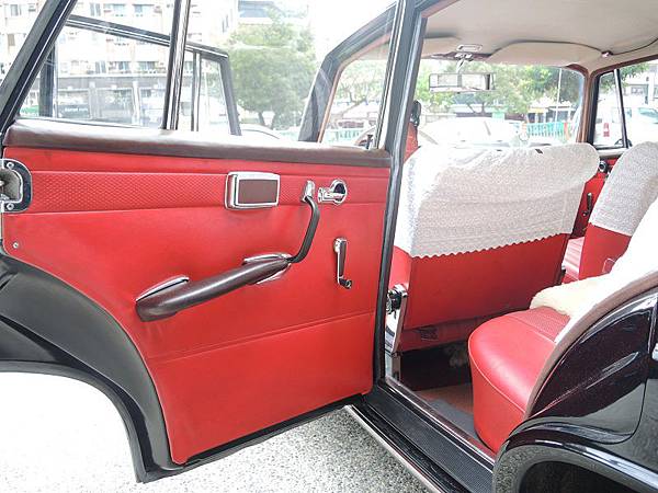 賓士古董車出租1966年 BENZ  (28).JPG