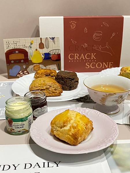 crack台中司康工作室🌟宅配美食🌟近期吃到令人驚豔的司康禮