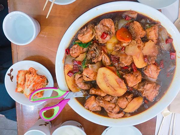 韓國必吃美食燉雞鳳雛江南餐廳明洞餐廳