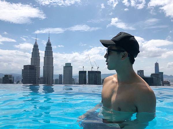 Snapseed.jpg Snapseed.jpg