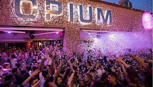 Opium-Barcelona-–-Beachside-best-EDM