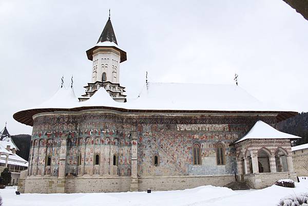 Sucevita Monastery...我必須承認看到第四個修道院內心只有冷冷冷