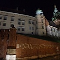 居然經過昨天去的wawel castle~不知道那麼近說