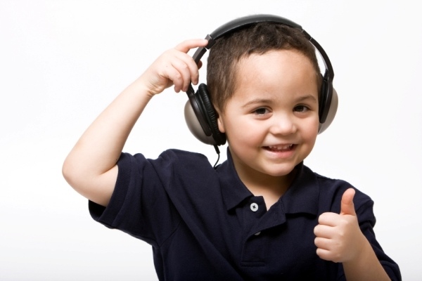 boy-listening-headphones