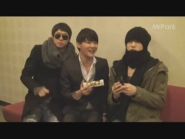 [MrPark]110214_Happy_Valentine____s_Day_with_JYJ_[韩语中字].rmvb_snapshot_01.04_[2011.02.17_14.13.46].jpg