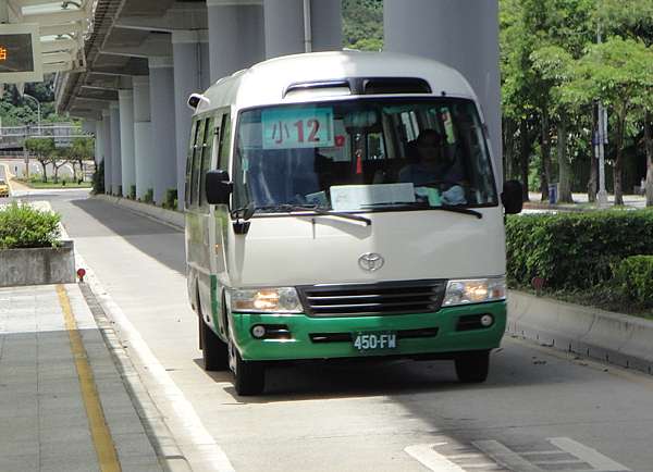 台北公車298 297 小型公車12路 東南 小地鼠的公車火車站 痞客邦