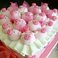 cute piggy cakes