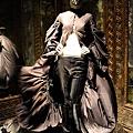 Alexander+McQueen+Savage+Beauty+Costume+Institute+k6_CH8Etklgl.jpg