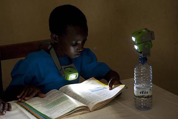 Girl-reading-with-bottlemount1-1024x682.jpg