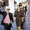 chanel-paris-fashion-week-spring-summer-2013-solar-panels-7