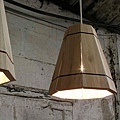 handmade-recycled-pallet-lamp-3.jpg