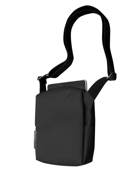 tabletkitbag-01-black-h-w.JPG