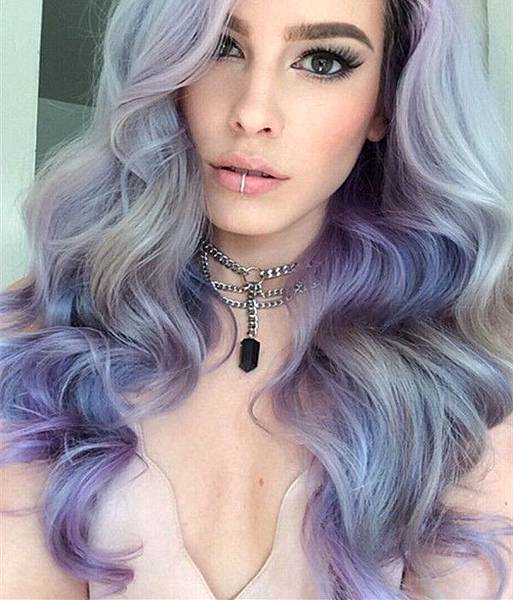 Light-gray-with-lavender-purple-make-this-balayage-wavy-hairstyle-look-so-different