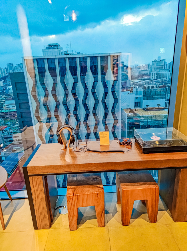 【首爾住宿推薦】L7弘大飯店:韓國弘大站AREX機場直達,距 【首爾住宿推薦】L7弘大飯店:韓國弘大站AREX機場直達,距