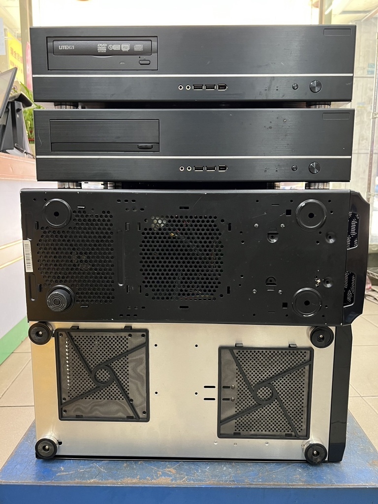 中原230616中壢某通訊行汰換淘汰老舊不要的電腦主機8台及AIO一體機2台來店回收2.jpg 中原230616中壢某通訊行汰換淘汰老舊不要的電腦主機8台及AIO一體機2台來店回收2.jpg