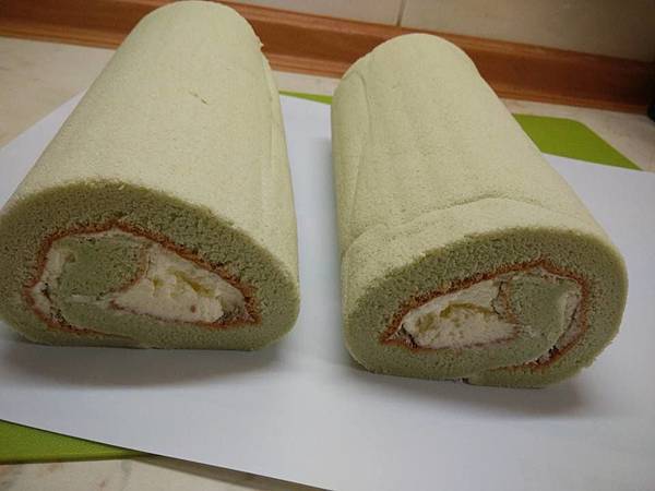蝶豆花蛋糕捲