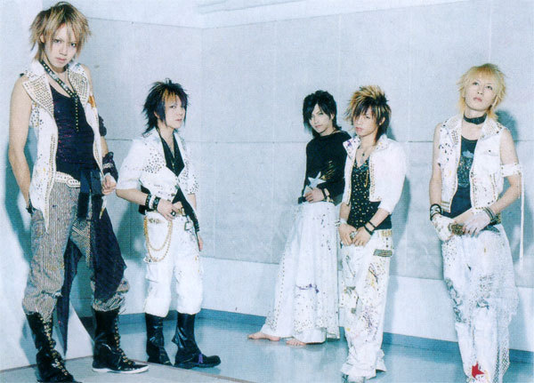 alice nine2.jpg