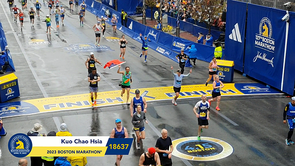 官方衝線照.png 官方衝線照.png