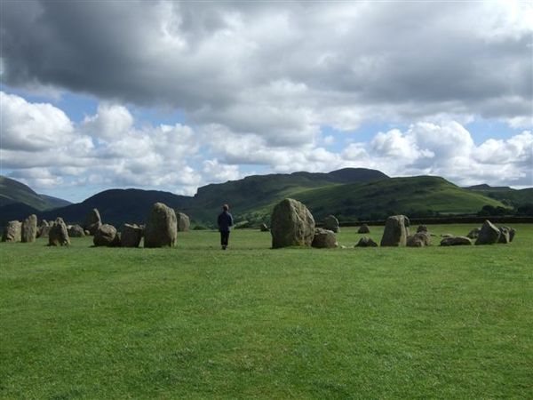 巨石群 (Stone Circle)