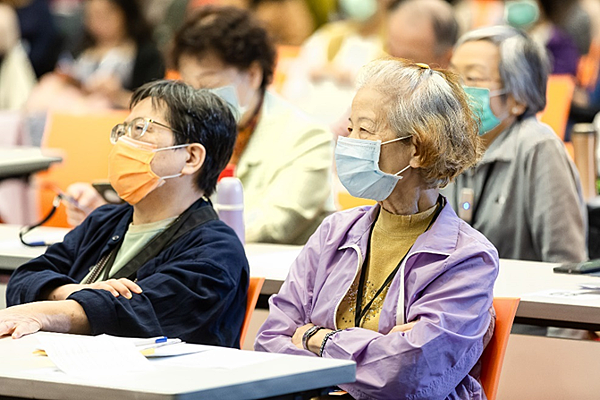 遠離孤獨老 「乘法照顧」新主張