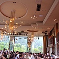 300 吃早餐的餐廳, 雖然看起來非常富麗堂皇非常漂亮, 但是東西很不入口, 是個金玉其外的餐廳.JPG