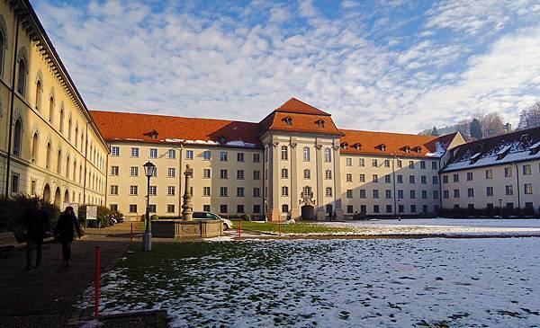 11970825754_7aa8799f9f_b