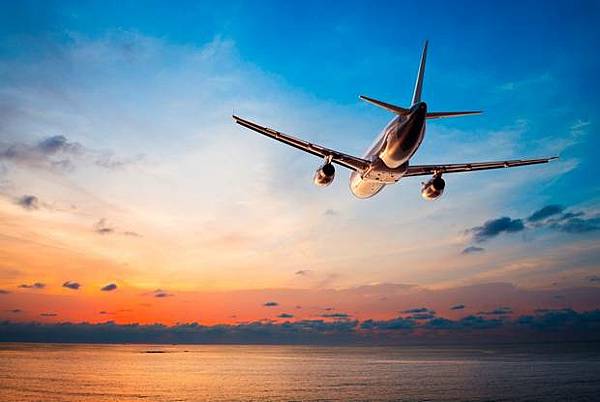airplane flying