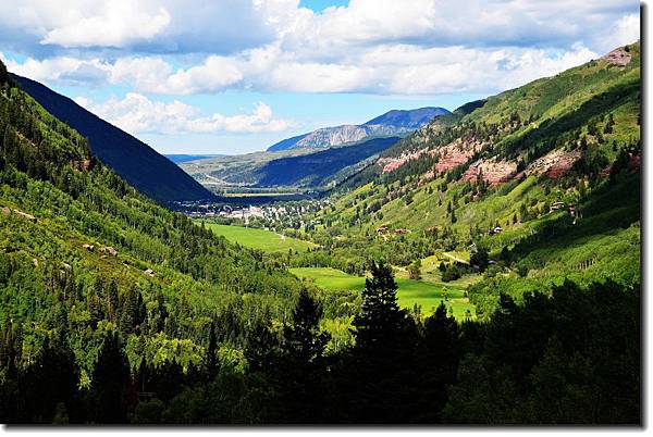 Bridal Veil Falls Trail俯瞰Telluride 3.JPG