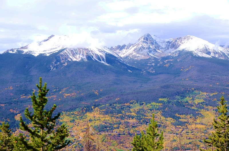 Looking west at Red Peak & East Thorn from Ptarmigan Peak Trail (2)