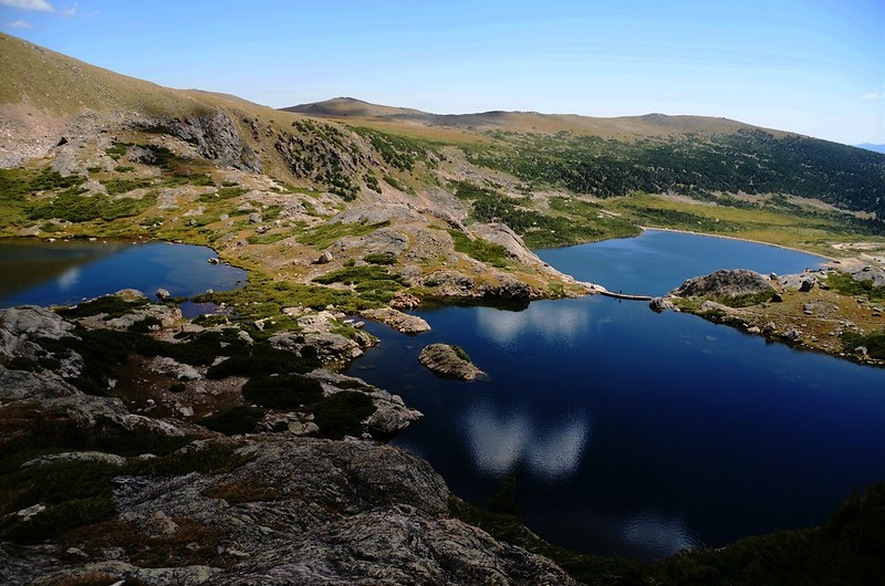 Overlook Loch LOmond、Reynolds Lake (R)、Steuart Lake (L) from the vantage point by Ohman Lake (2)