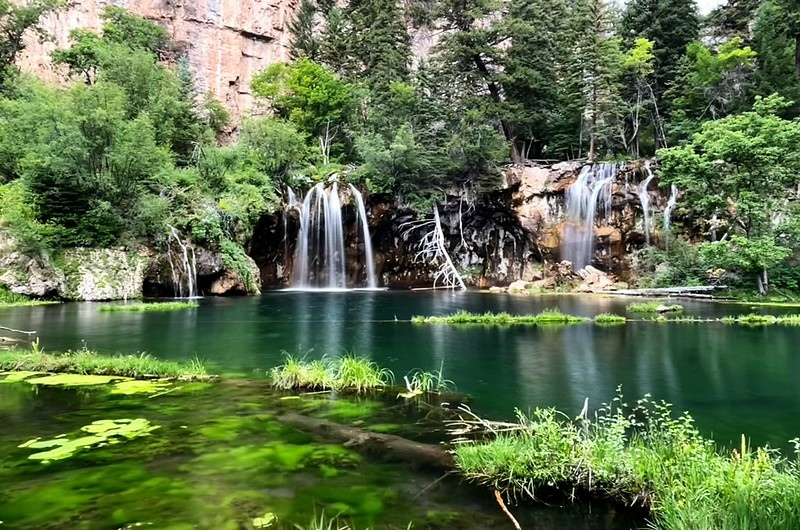 Hanging Lake (by Yi Chieh) (1)