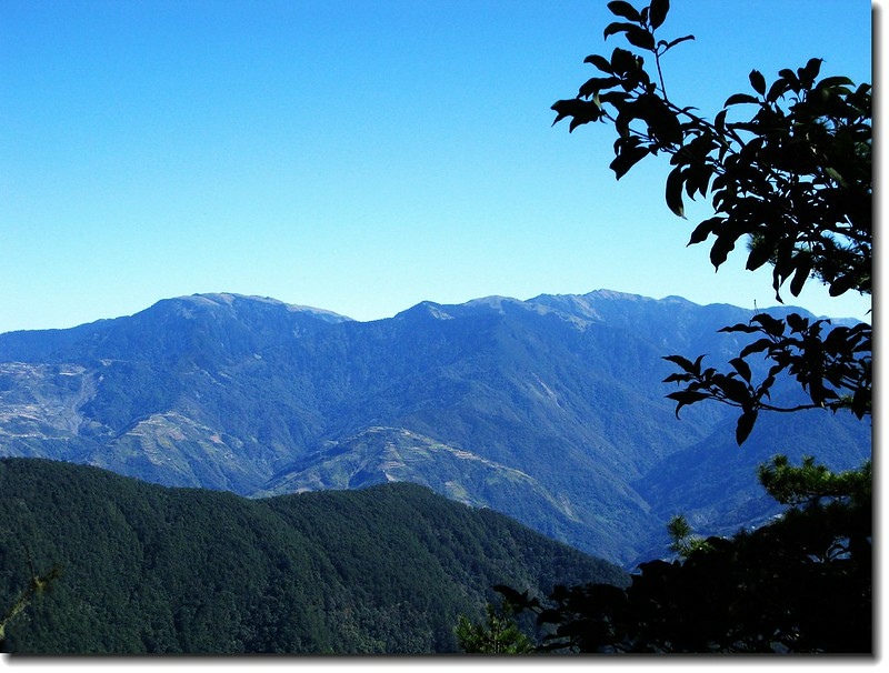 2240營地下東眺合歡群峰