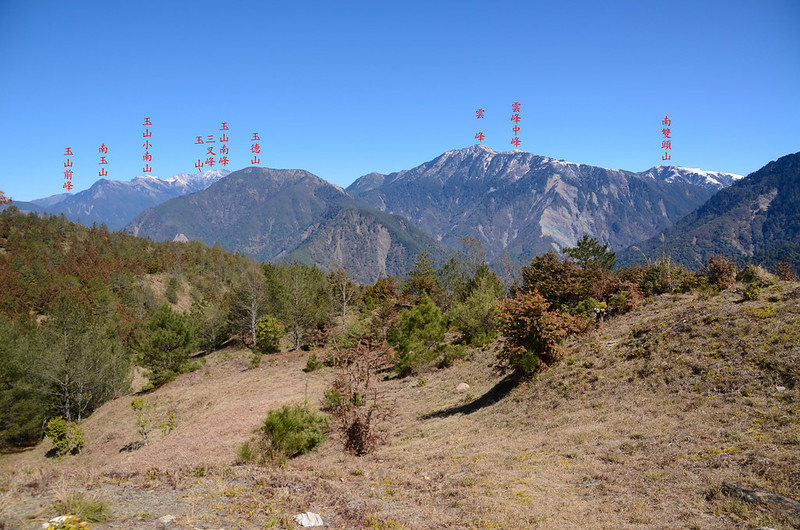 天池觀景台東北望玉山群峰、雲峰、南雙頭山 (2)