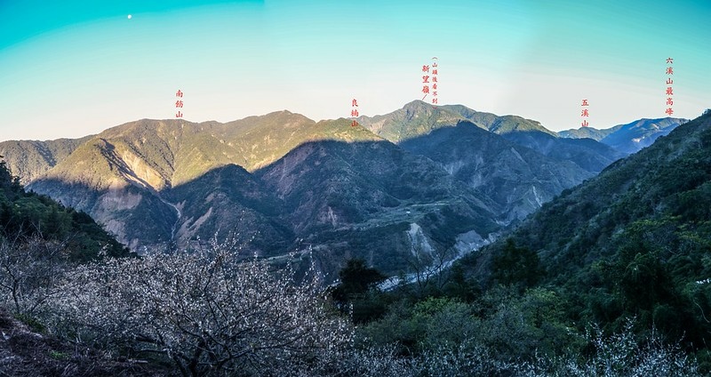 鐵本山產道西眺群山(H 1187m)_副本