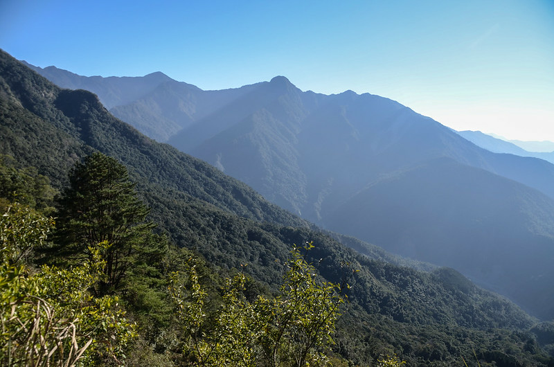 裸岩展望點(H 1868 m)南面展望 (6)