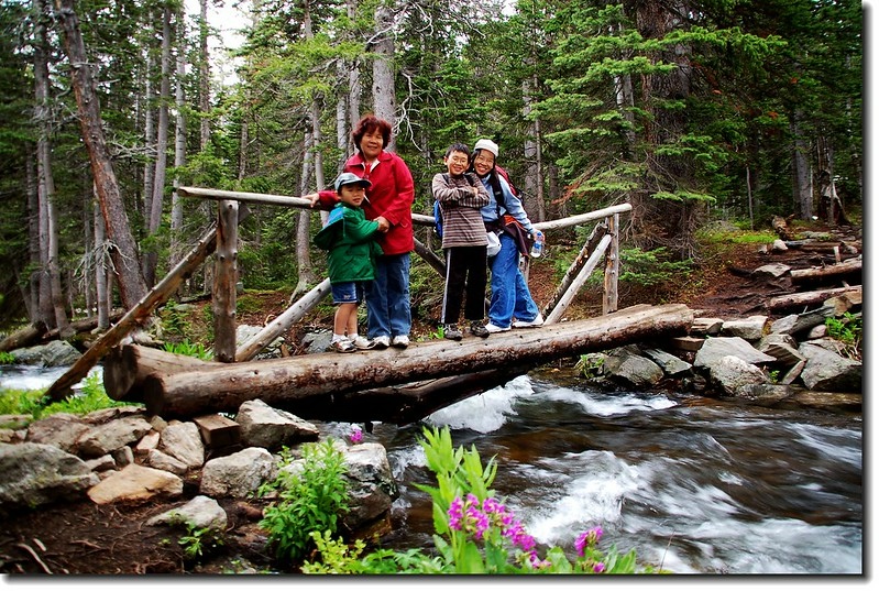 The log bridge across the North Fork Middle Boulder Creek