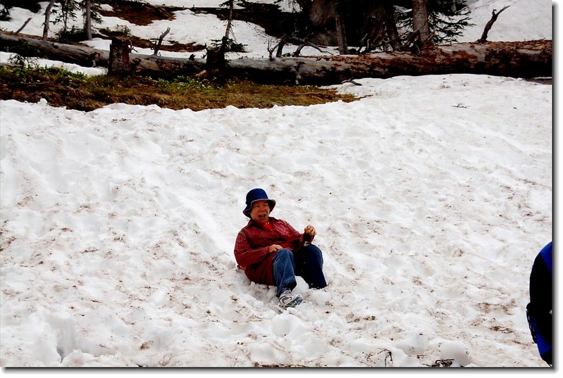 Are you skiing,grandma 2