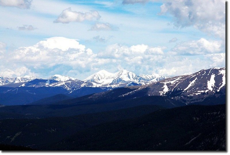 View to NW,14ers Grays & Torreys are in the distance
